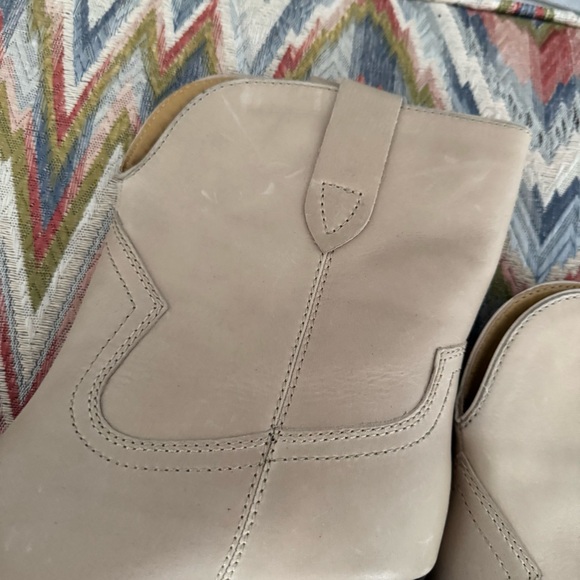 Tony Bianco psuedo beige wax ankle heeled booties - Picture 3 of 13